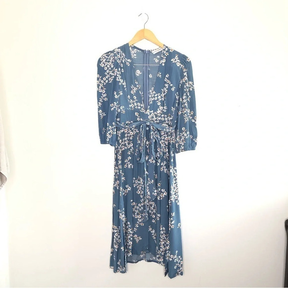 Faithfull the Brand Chloe Corn Flower Midi Dress 2 - Picture 6 of 15